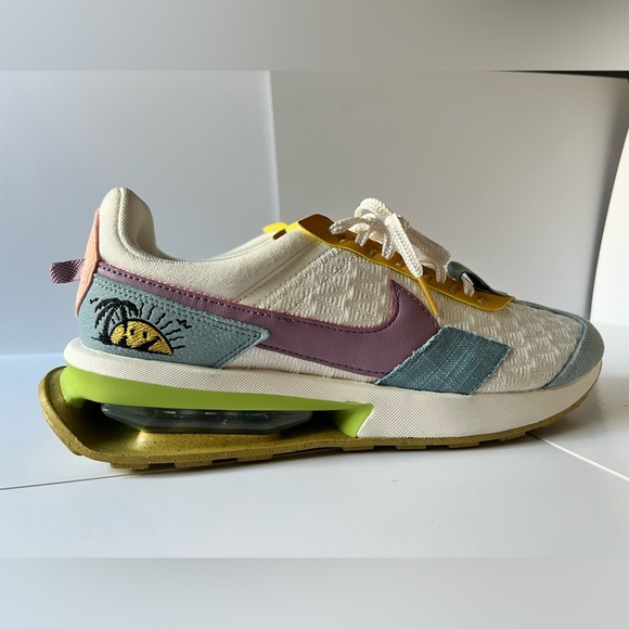 Nike Air Max Pre-Day Sun Club - Picture 3 of 7